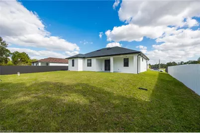 618 Parker Ave S, Lehigh Acres, FL 33974 - Photo 25