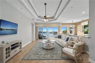 214 Shadroe Cove Cir, Cape Coral, FL 33991 - Photo 9