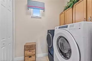 214 Shadroe Cove Cir, Cape Coral, FL 33991 - Photo 33