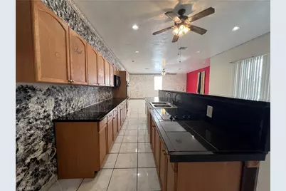 1019 Lincoln Ave, Lehigh Acres, FL 33972 - Photo 5