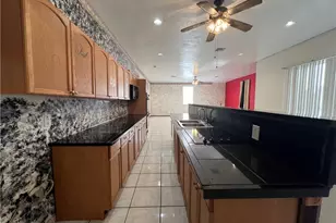 1019 Lincoln Ave, Lehigh Acres, FL 33972 - Photo 5