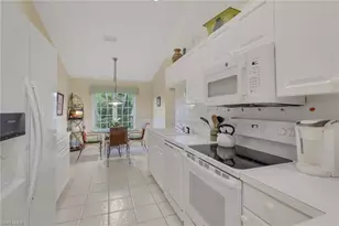 12772 Yacht Club Cir, Fort Myers, FL 33919 - Photo 11