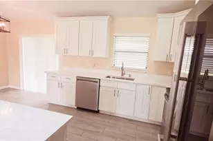 930 SW 34th St, Cape Coral, FL 33914 - Photo 3