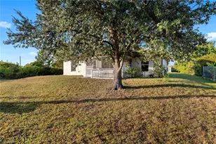 2805 66th St W, Lehigh Acres, FL 33971 - Photo 43