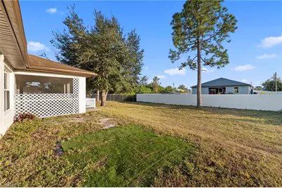 2805 66th St W, Lehigh Acres, FL 33971 - Photo 39