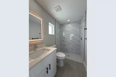 3919 NE 12th Ave, Cape Coral, FL 33909 - Photo 11