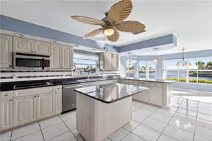 2055 SE 28th Terrace, Cape Coral, FL 33904 - Photo 7