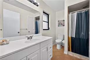 1224 NE 4th Pl, Cape Coral, FL 33909 - Photo 17