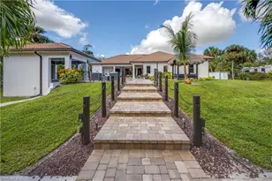 214 9th St NW, Naples, FL 34120 - Photo 45