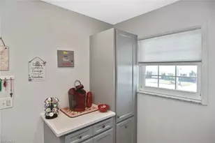 1525 Myerlee Country Club Blvd, Fort Myers, FL 33919 - Photo 5