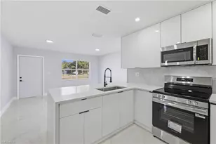 123 Connecticut Rd, Lehigh Acres, FL 33936 - Photo 11