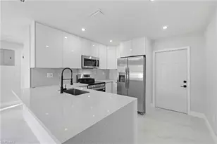 123 Connecticut Rd, Lehigh Acres, FL 33936 - Photo 9