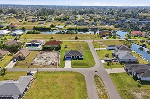 2626 NW 15th St, Cape Coral, FL 33993 - Photo 7