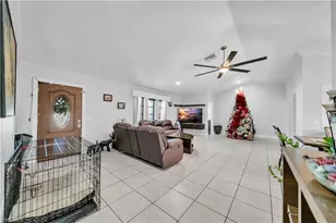 1424 SE 12th St, Cape Coral, FL 33990 - Photo 5