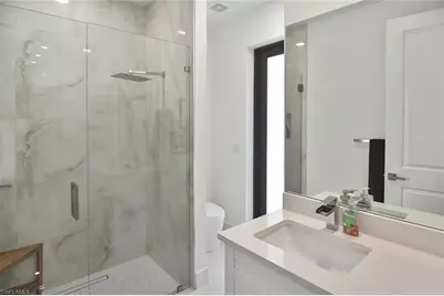 207 SE 2nd Ave, Cape Coral, FL 33990 - Photo 27