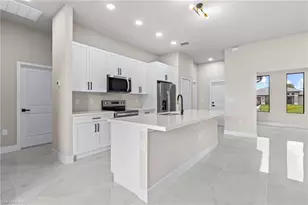 2606 25th St SW, Lehigh Acres, FL 33976 - Photo 33