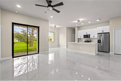 2606 25th St SW, Lehigh Acres, FL 33976 - Photo 7