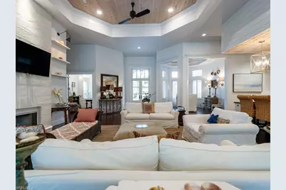 2388 Wulfert Rd, Sanibel, FL 33957 - Photo 9