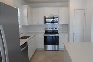 623 Lakeside Oasis Ln, Lehigh Acres, FL 33936 - Photo 5