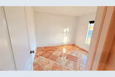 522 NW 21st Ter, Cape Coral, FL 33993 - Photo 33