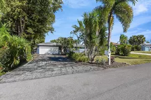 2107 Coral Point Dr, Cape Coral, FL 33990 - Photo 39