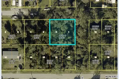 433 Santa Cruz St, North Fort Myers, FL 33903 - Photo 1