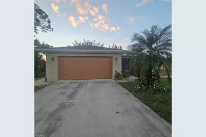 842 Da Vinci Ave S, Lehigh Acres, FL 33974 - Photo 1
