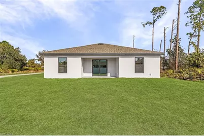 424 Parkdale Blvd, Lehigh Acres, FL 33974 - Photo 3