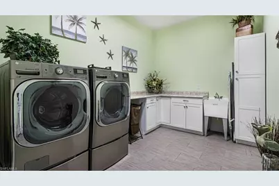 101 SW 39th Pl, Cape Coral, FL 33991 - Photo 35