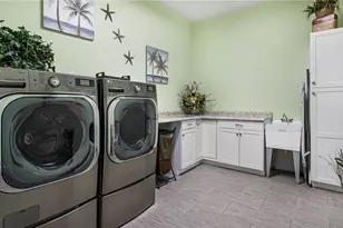 101 SW 39th Pl, Cape Coral, FL 33991 - Photo 35