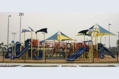 625 El Dorado Blvd N, Cape Coral, FL 33993 - Photo 37