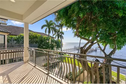 2840 Valencia Way, Fort Myers, FL 33901 - Photo 45