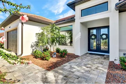 2819 SW 38th Ter, Cape Coral, FL 33914 - Photo 3