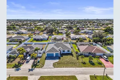 144 SE 19th Ter, Cape Coral, FL 33990 - Photo 27