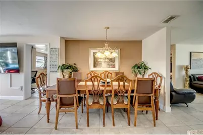 5231 Wisteria Ct, Cape Coral, FL 33904 - Photo 11