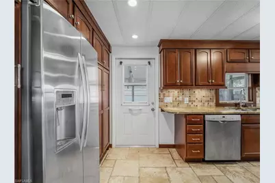 14518 Battery Bend, North Fort Myers, FL 33917 - Photo 3