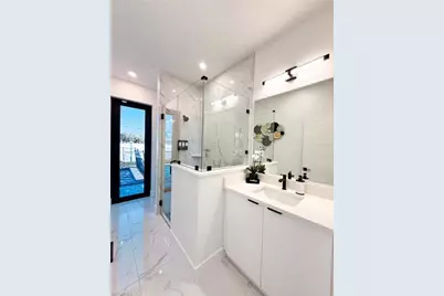 523 NW 16th Pl, Cape Coral, FL 33993 - Photo 21