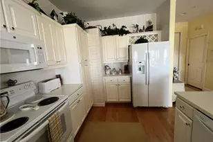 9111 Southmont Cove, Fort Myers, FL 33908 - Photo 7