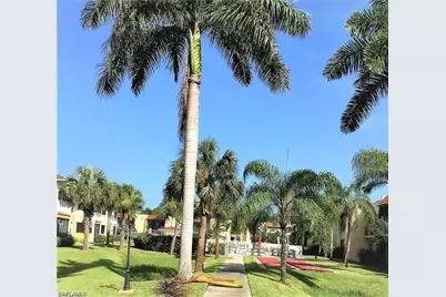 12505 McGregor Blvd #204B, Fort Myers, FL 33919 - Photo 15