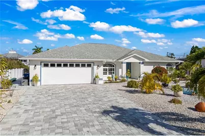 3446 Pinetree Dr, Saint James City, FL 33956 - Photo 3