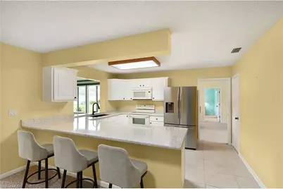 1210 Hazeltine Dr, Fort Myers, FL 33919 - Photo 17