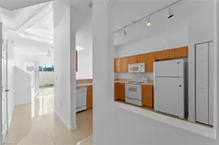 3637 Pine Oak Cir, Fort Myers, FL 33916 - Photo 9