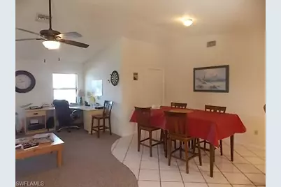 854 SE 41st St, Cape Coral, FL 33904 - Photo 9