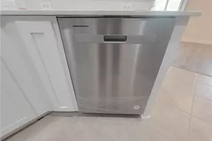 2913 Tuscan Dr, Cape Coral, FL 33909 - Photo 7