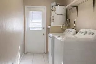 107 SE 2nd Ave, Cape Coral, FL 33990 - Photo 21