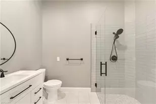 3464 Donoso Ct, Naples, FL 34109 - Photo 5