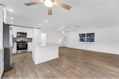 7162 Drake Dr, Fort Myers, FL 33908 - Photo 7