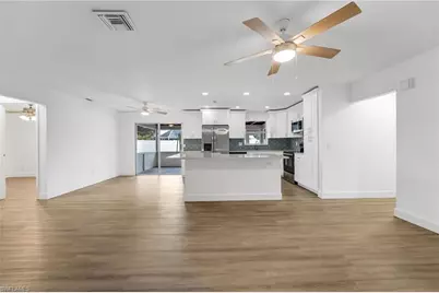 7162 Drake Dr, Fort Myers, FL 33908 - Photo 9