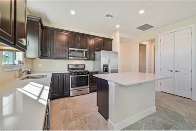 17347 Terracina Dr, Fort Myers, FL 33913 - Photo 9