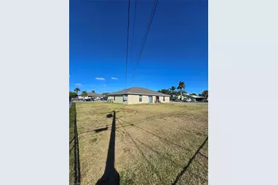 138 SE 12th St, Cape Coral, FL 33990 - Photo 23